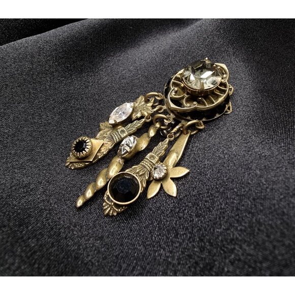 Rare Find Vintage Sorrelli Gold-Tone Crystal Dangle Brooch With Intricate Charms - Picture 4 of 7